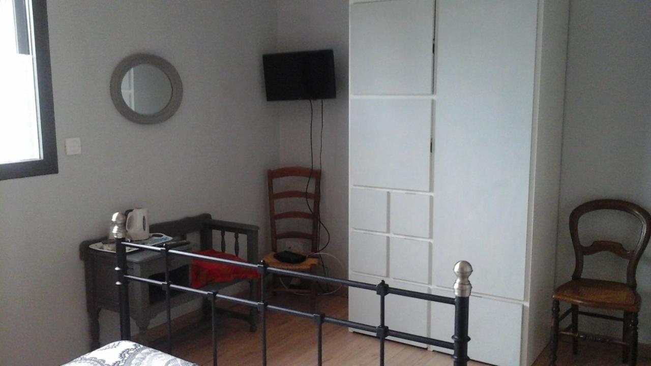 Bed and Breakfast L Atelier Кастельжалу Екстер'єр фото